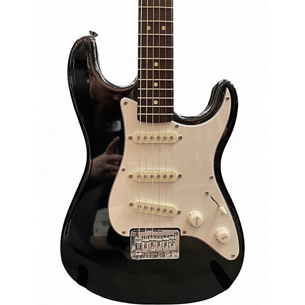 Used Squier Mini Affinity Stratocaster Black Electric Guitar