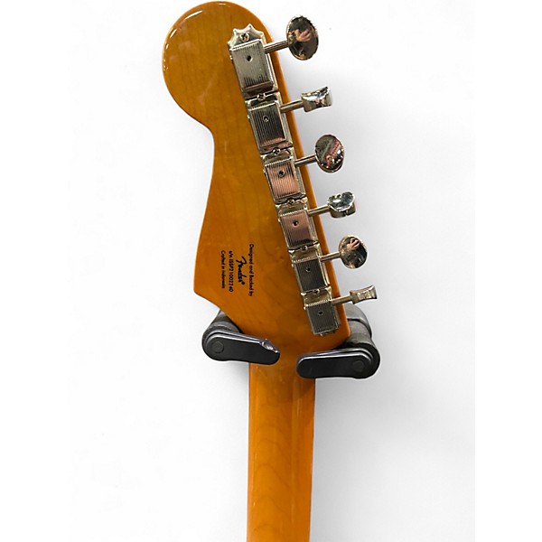 Used Squier Classic Vibe 1960S Stratocaster 3 COLOR SUNBST Solid Body Electric Guitar