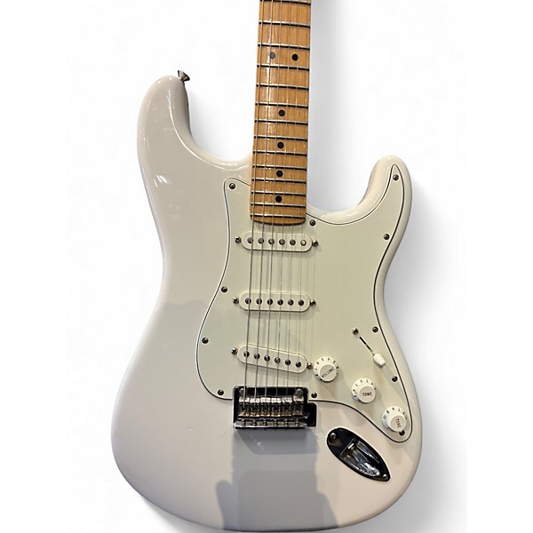 Used Fender Player Stratocaster Alpine White Solid Body Electric Guitar