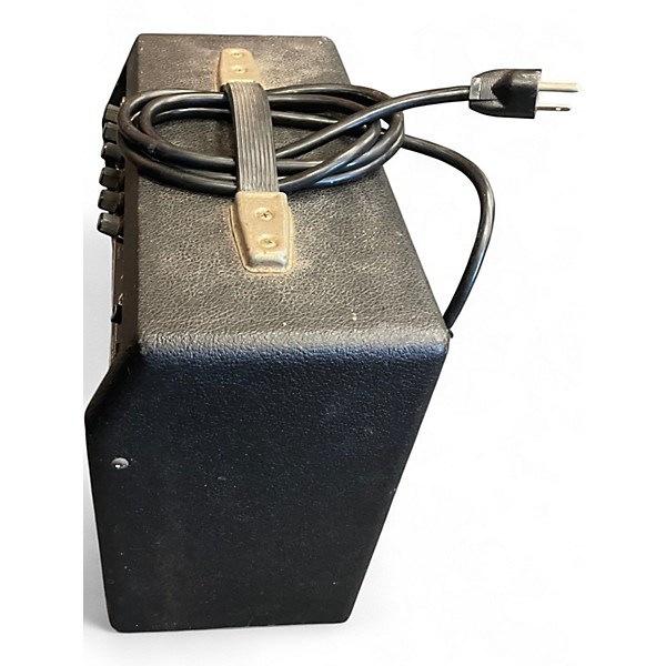 Used Squier 15 Guitar Combo Amp