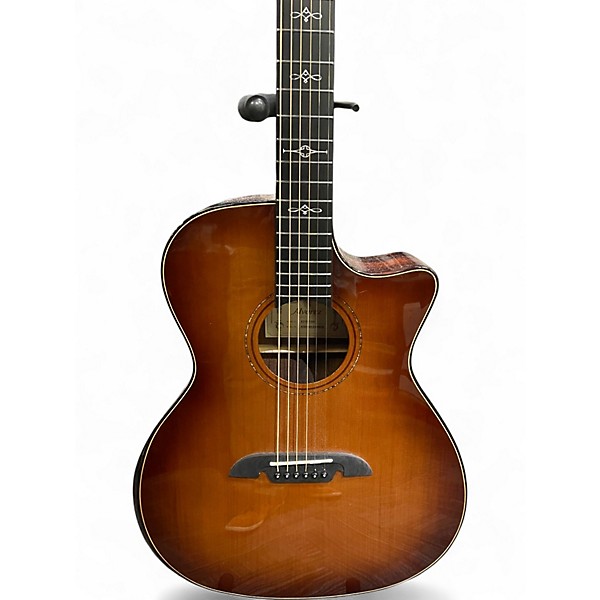 Used Alvarez AGE950CEARSHB Vintage Natural Acoustic Electric Guitar