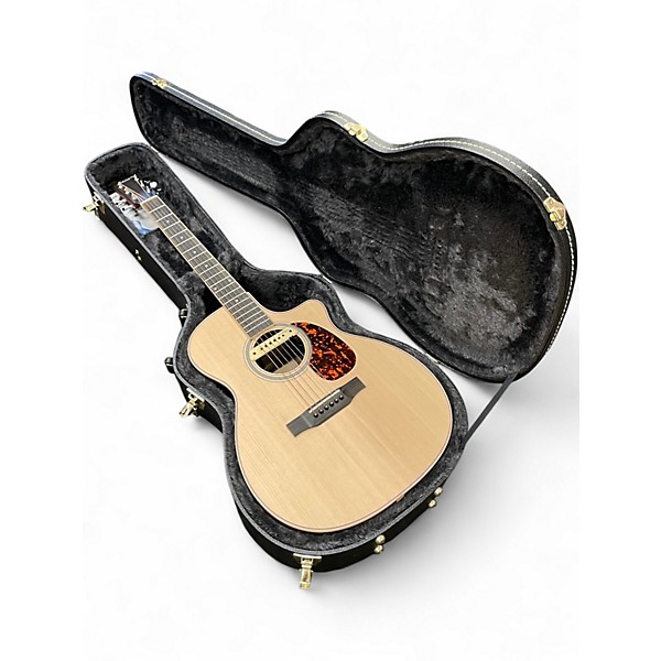 Used Larrivee OMV-03-RW Natural Acoustic Electric Guitar