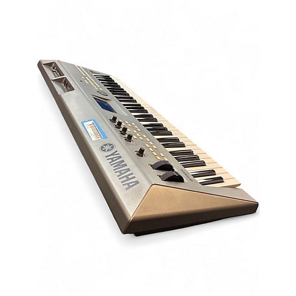 Used Yamaha MM6 61 Key Keyboard Workstation
