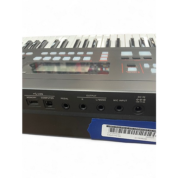 Used Roland E-X50 Arranger Keyboard