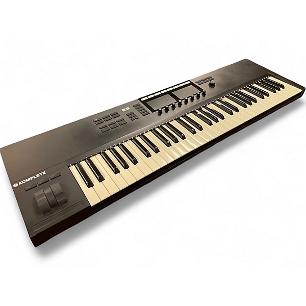 Used Native Instruments Komplete Kontrol S61 MKII MIDI Controller