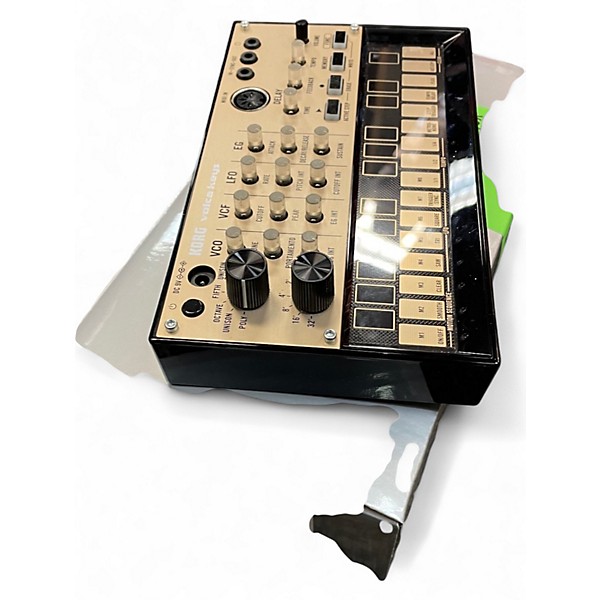 Used KORG volcakeys Synthesizer