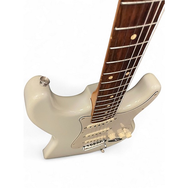 Used Fender Special Edition 60s Stratocaster Lilac Solid Body Electric Guitar