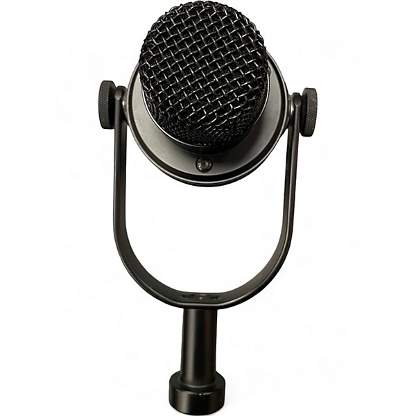 Used Shure MV7 Dynamic Microphone