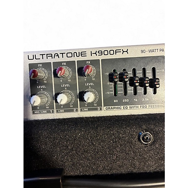 Used Behringer ULTRATONE K900FX Keyboard Amp