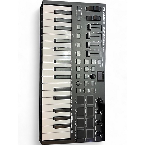 Used M-Audio OXYGEN PRO MINI MIDI Controller