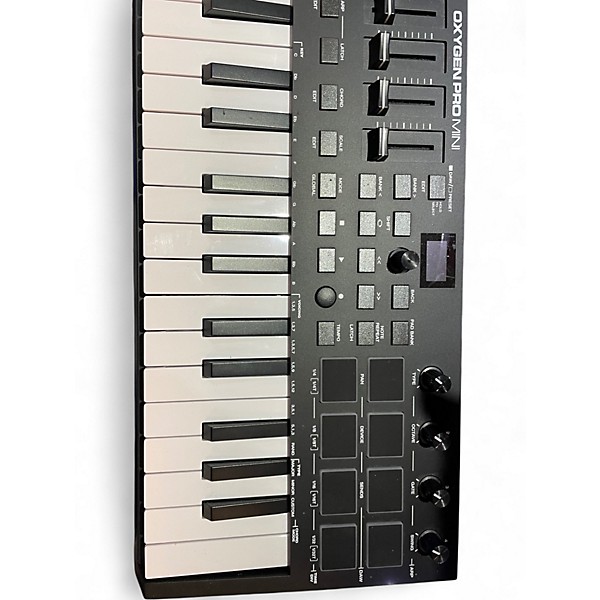 Used M-Audio OXYGEN PRO MINI MIDI Controller