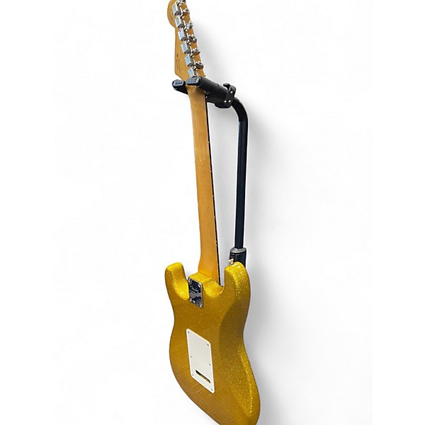 Used 2014 Fender Limited Edition Classic Player 60's Stratocaster Vegas Gold Solid Body Electric Guitar