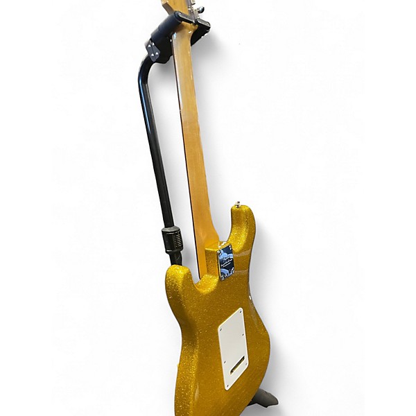 Used 2014 Fender Limited Edition Classic Player 60's Stratocaster Vegas Gold Solid Body Electric Guitar