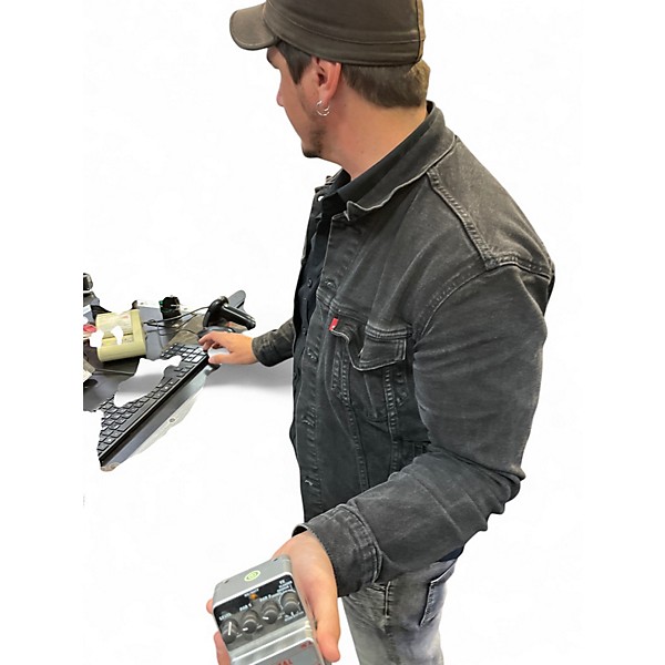 Used Behringer FX600 Effect Processor