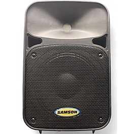 Used Samson auro d208 Powered Speaker