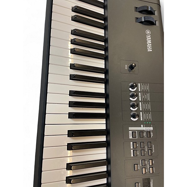 Used Yamaha MX88 Synthesizer