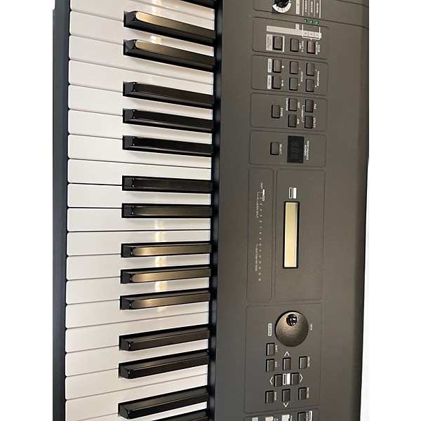 Used Yamaha MX88 Synthesizer