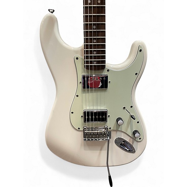 Used Squier Affinity Stratocaster Olympic White Solid Body Electric Guitar