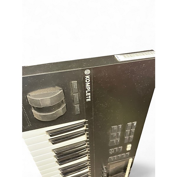 Used Native Instruments Komplete Kontrol S49 MK2 MIDI Controller