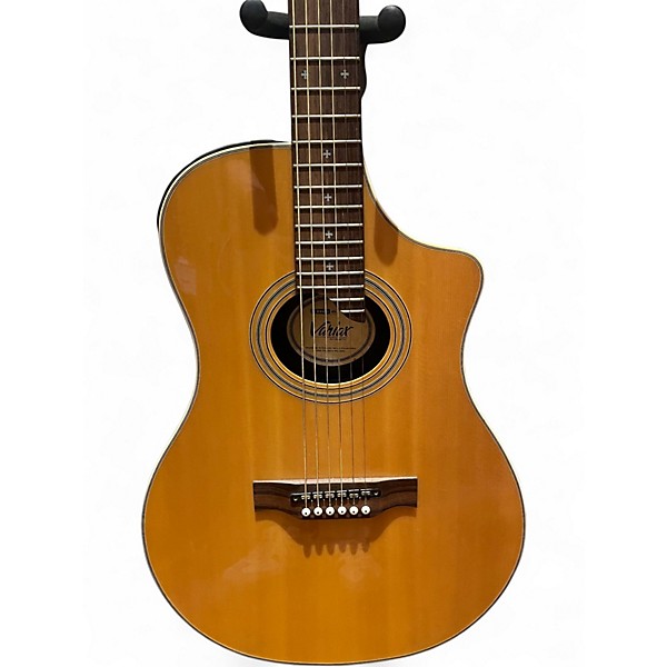 Used Line 6 Variax 700 Natural Solid Body Electric Guitar