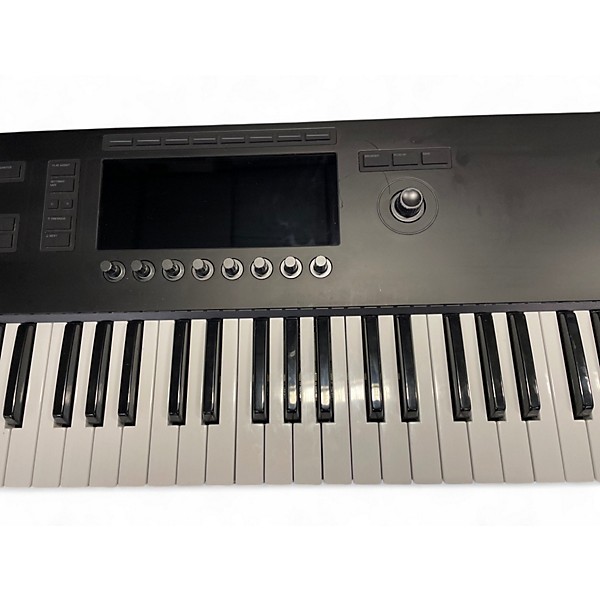 Used Native Instruments Komplete Kontrol S61 MK2 MIDI Controller