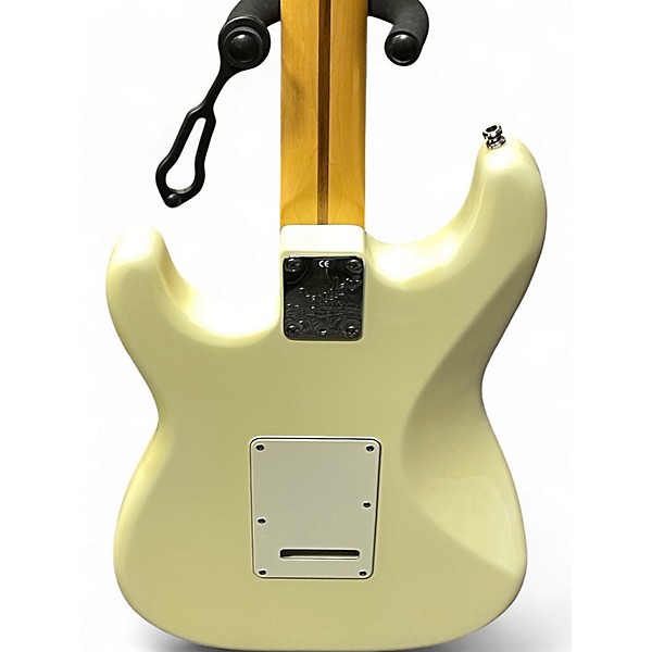 Used Fender American Deluxe Stratocaster Olympic White Solid Body Electric Guitar