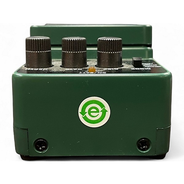 Used Behringer UV300 Ultra Vibrato Effect Pedal