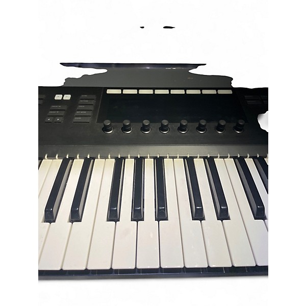 Used Native Instruments Komplete Kontrol S49 MIDI Controller