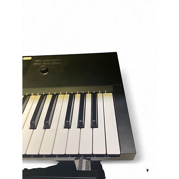 Used Native Instruments Komplete Kontrol S49 MIDI Controller