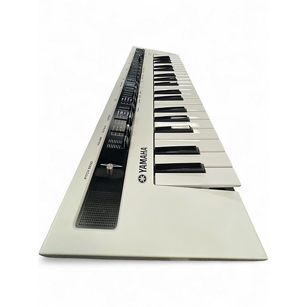 Used Yamaha REFACE CS Synthesizer