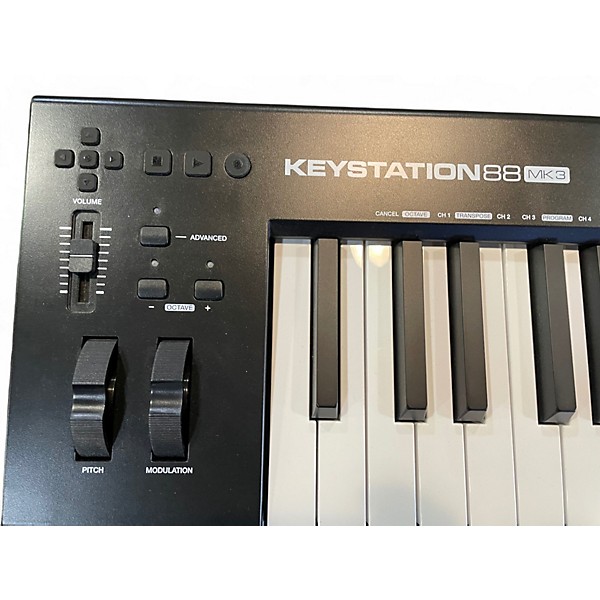 Used M-Audio KEYSTATION 88 MKII MIDI Controller