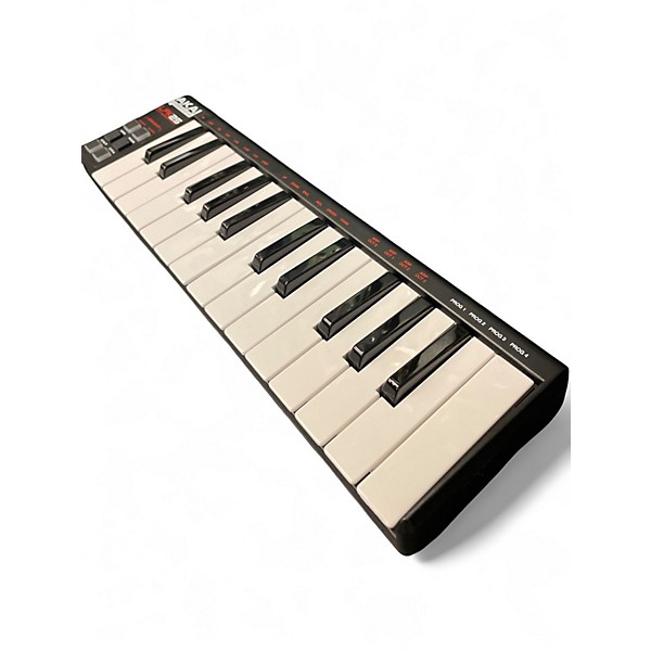 Used Akai Professional LPK25 MIDI Controller