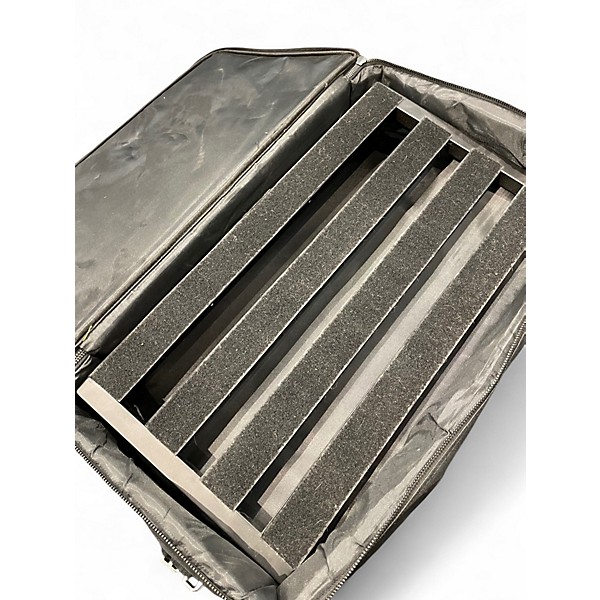 Used Pedaltrain CLASSIC 2 Pedal Board