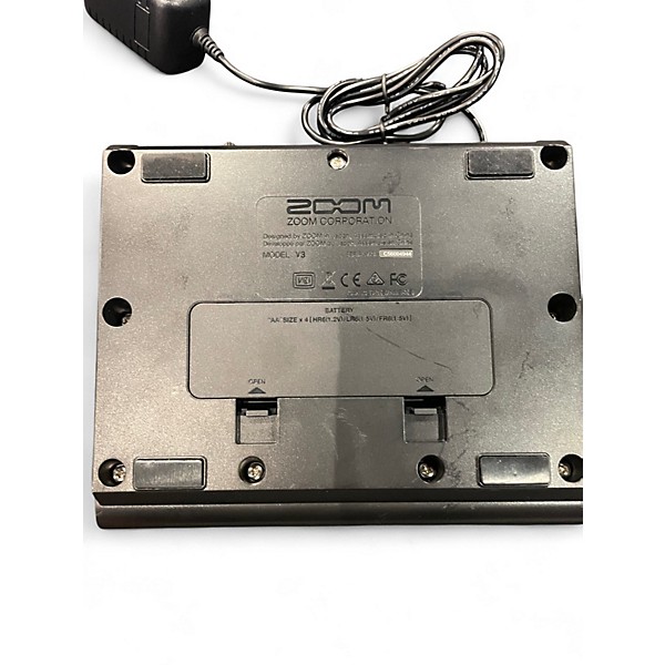 Used Zoom V3 vocal processor Vocal Processor