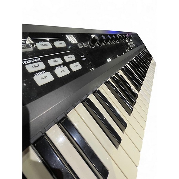 Used Native Instruments Komplete Kontrol S61 MIDI Controller