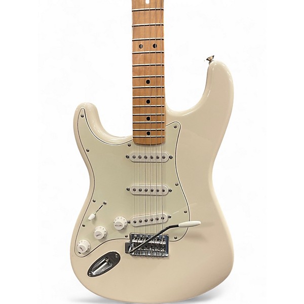 Used Fender Standard Stratocaster Arctic White Solid Body Electric Guitar