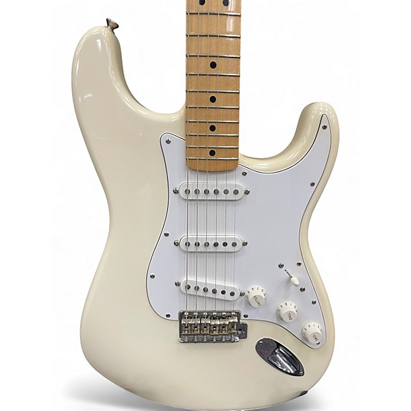 Used Fender Classic Series '70s Stratocaster white Solid Body Electric Guitar