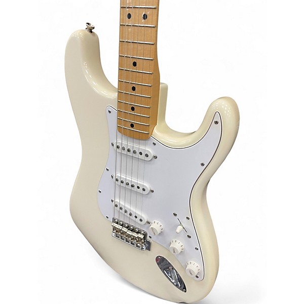 Used Fender Classic Series '70s Stratocaster white Solid Body Electric Guitar