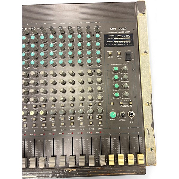 Used Samson MPL2242 Powered Mixer