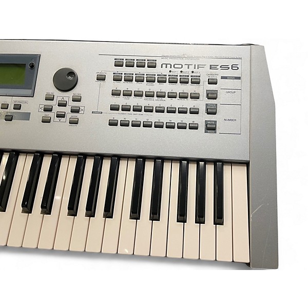 Used Yamaha Motif ES6 61 Key Keyboard Workstation