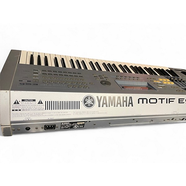 Used Yamaha Motif ES6 61 Key Keyboard Workstation
