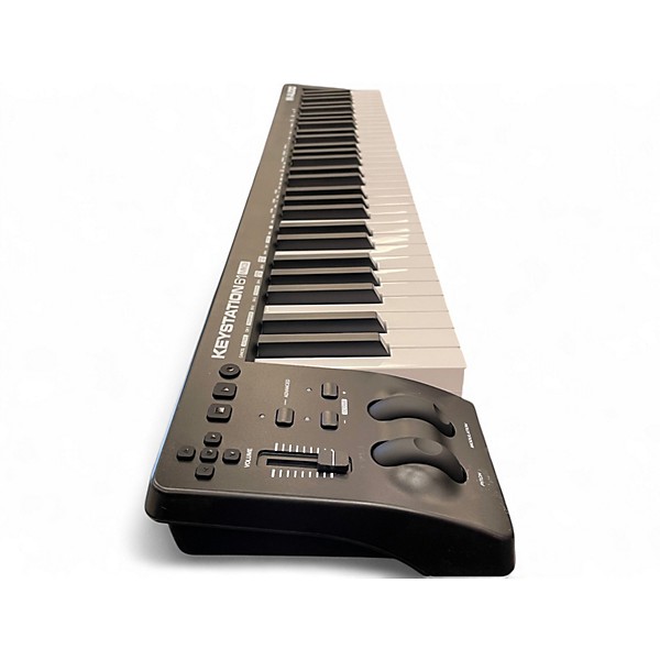 Used M-Audio KEYSTATION 61 MK3 MIDI Controller