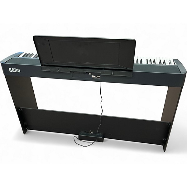 Used KORG B2 Digital Piano