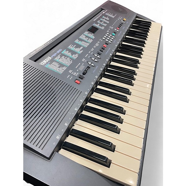 Used Yamaha PSR 300
