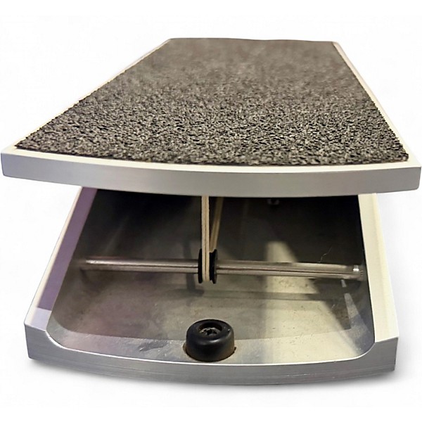 Used Ernie Ball 6165 Stereo Volume Pedal