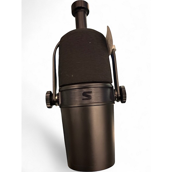 Used Shure MV7X Dynamic Microphone