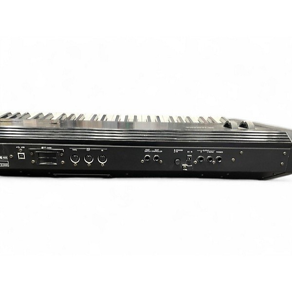 Used Yamaha S08 88 Key Synthesizer