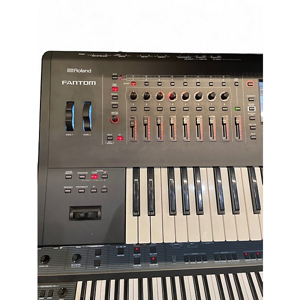 Used Roland Fantom 6 Keyboard Workstation