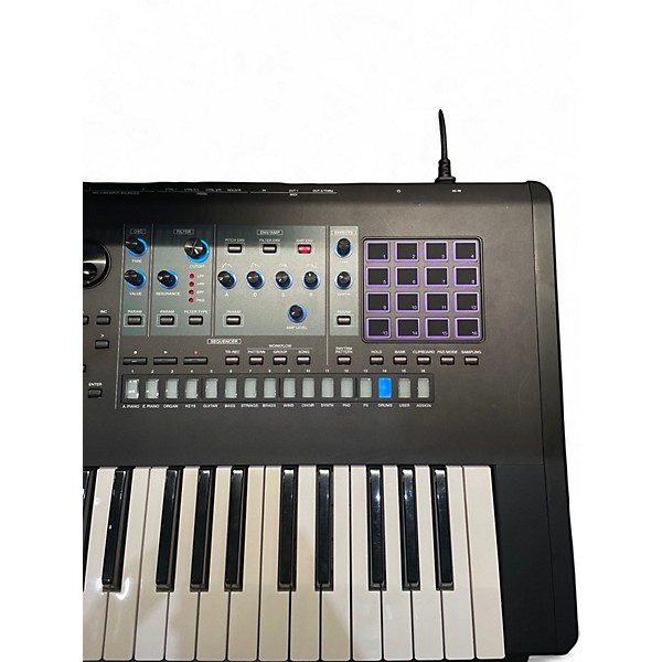 Used Roland Fantom 6 Keyboard Workstation