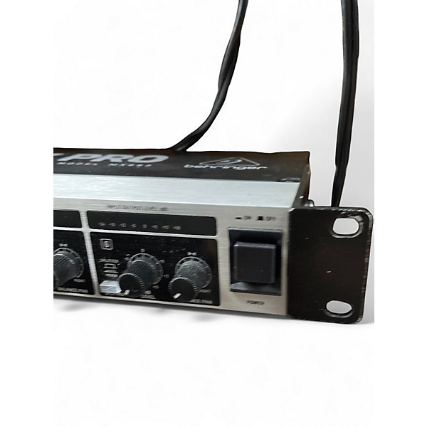 Used Behringer MX882 Unpowered Mixer